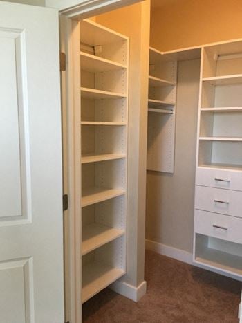 Cal Closet at Madison Providence, Collegeville